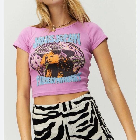 Daydreamer Tops - Daydreamer Janis Joplin Piece of My Heart Tee Lilac Bloom